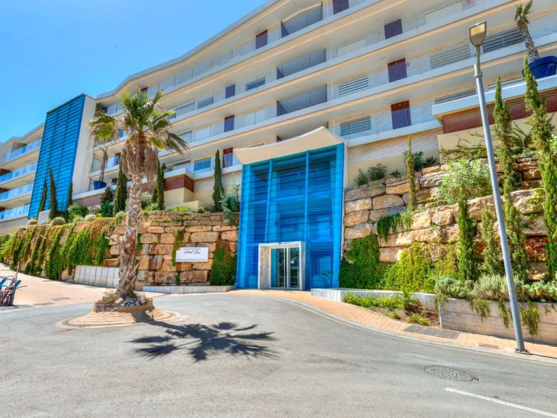 Apartment - Middle Floor Apartment в продаже в Fuengirola, Málaga. В доме 3 спален и 2 ванных комнат. Площадь дома 178 м²