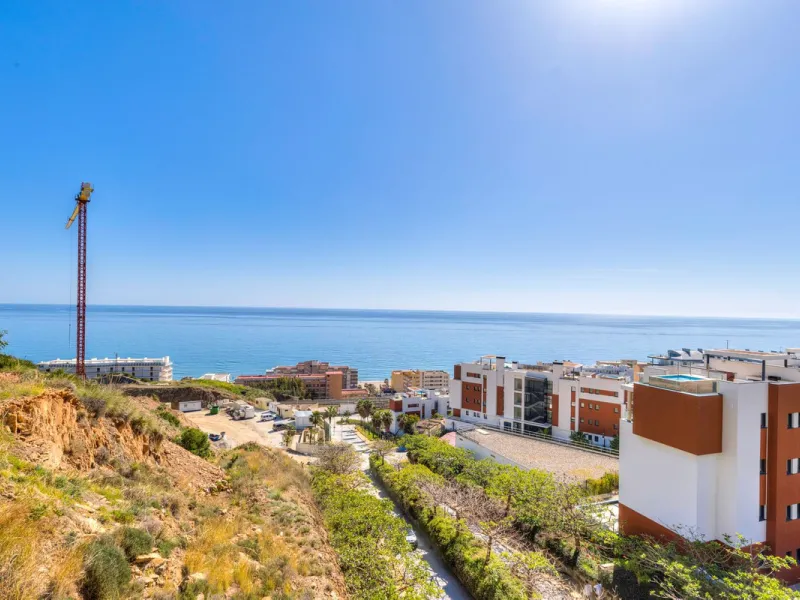 Apartment - Middle Floor Apartment в продаже в Fuengirola, Málaga. В доме 3 спален и 2 ванных комнат. Площадь дома 178 м²