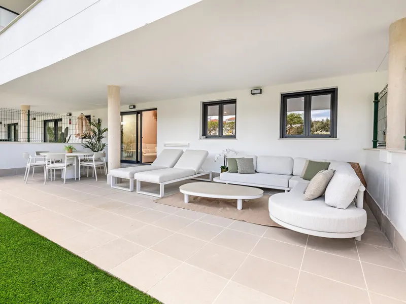 Stylish Ground Floor Apartment with Spacious Garden in Aranya Estepona!