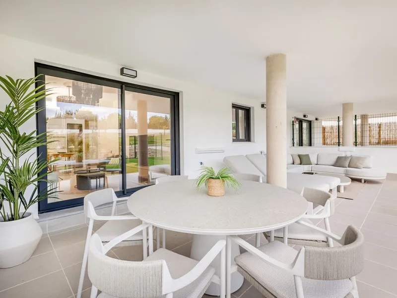 Stylish Ground Floor Apartment with Spacious Garden in Aranya Estepona!