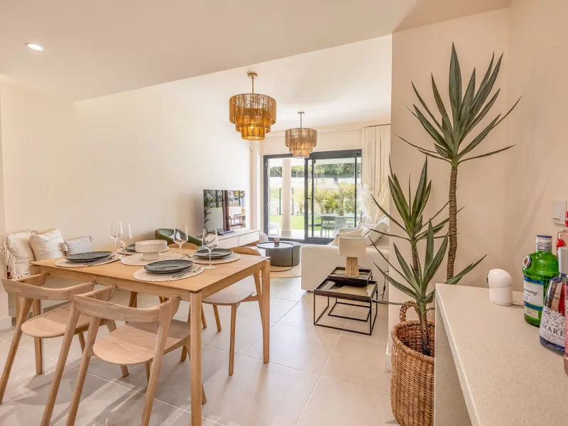 Stylish Ground Floor Apartment with Spacious Garden in Aranya Estepona!
