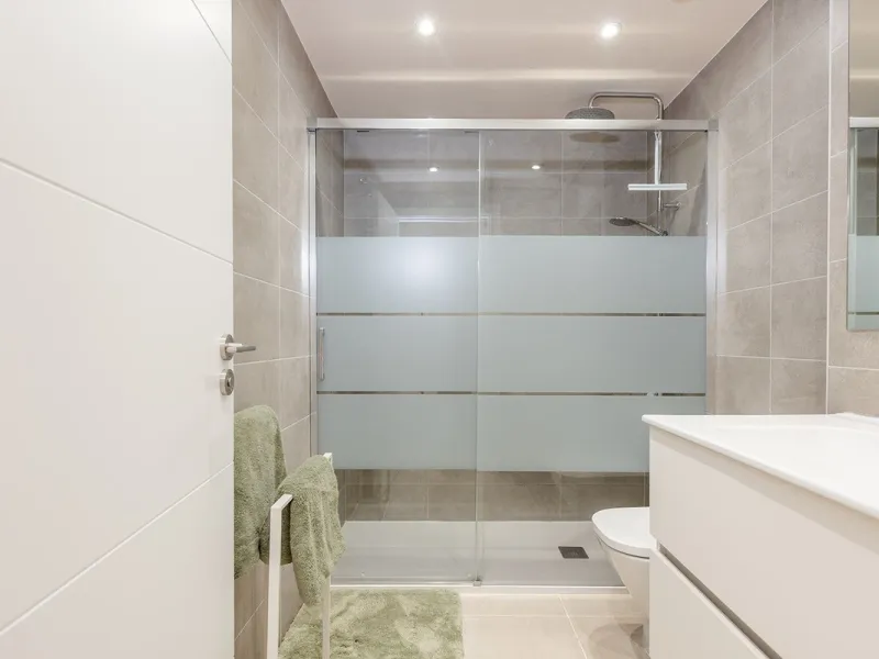 Stylish Ground Floor Apartment with Spacious Garden in Aranya Estepona!