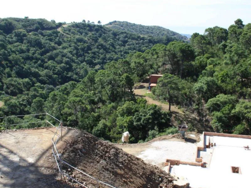 Exclusive Urban Plot in La Zagaleta – 15,643 m²