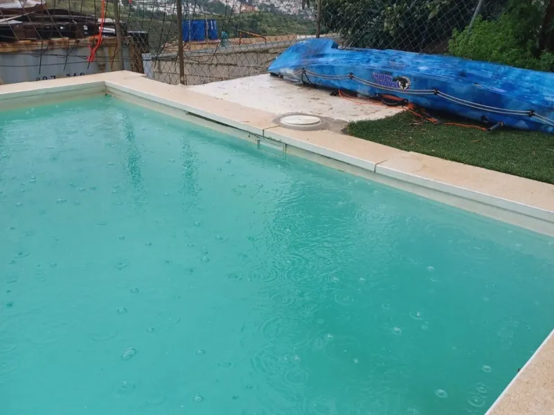 Magnificent detached house set on a generous 1,996 m² plot, designed to offer comfort, privacy, and endless customization possibilities.