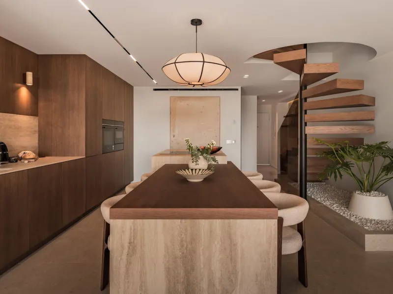 Step into this elegant 3-bedroom, 3-bathroom townhouse, beautifully positioned in one of Aloha's most desirable residential areas.
