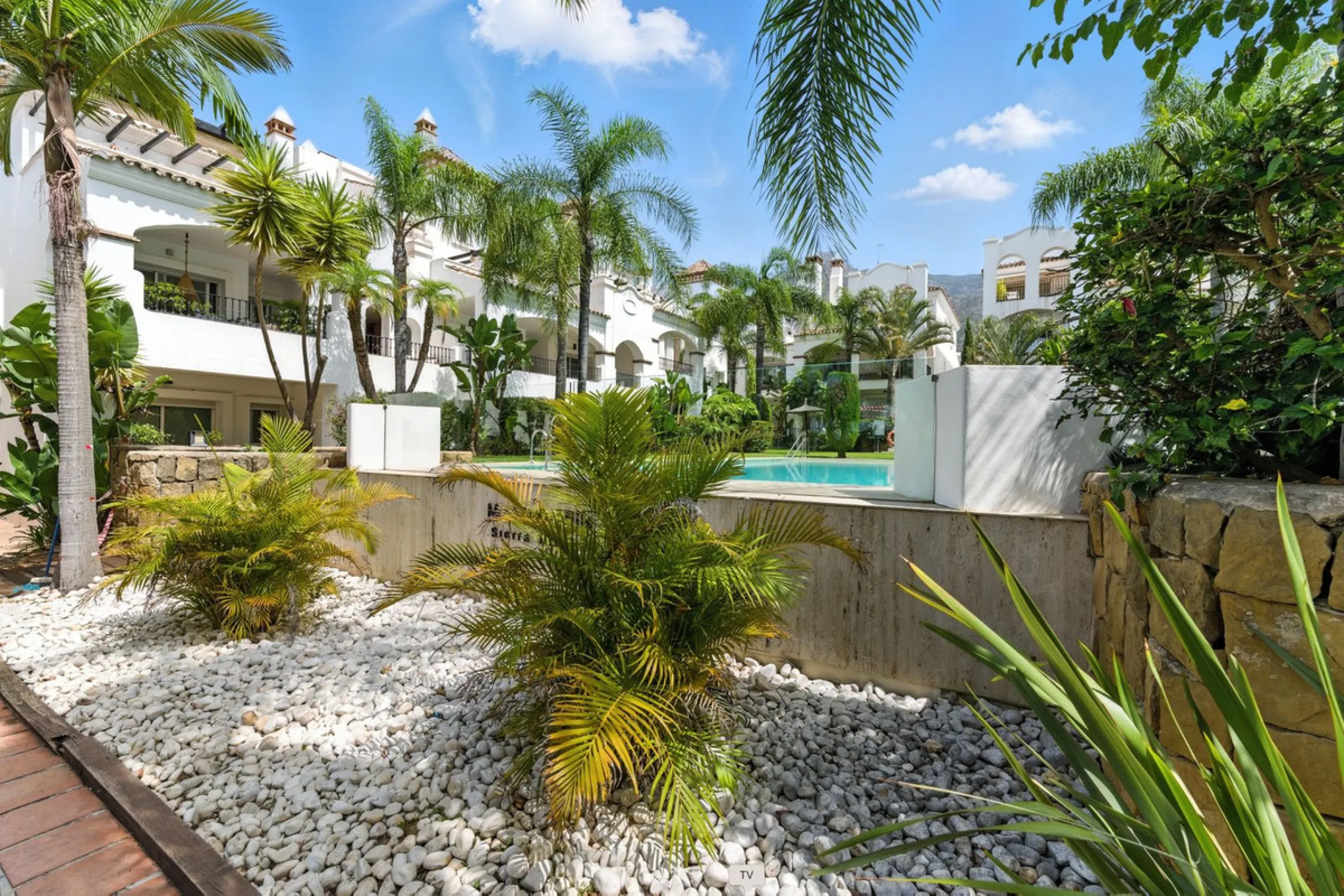 Exclusive 4-Bedroom Apartment on Marbella's Prestigious Golden Mile