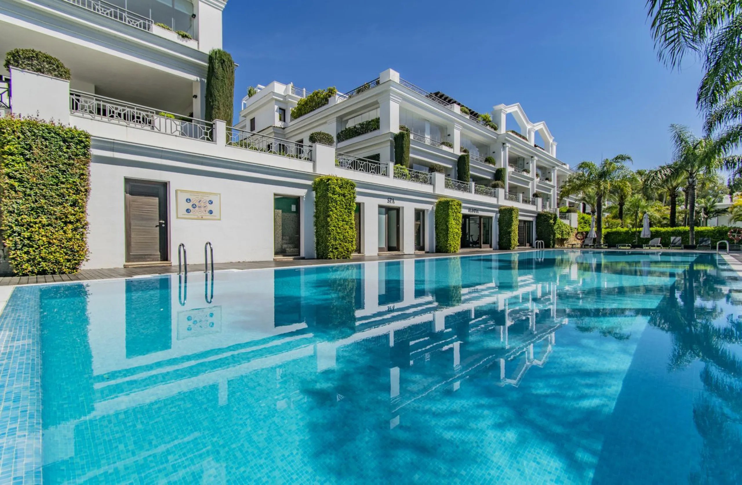 LUXURY BEACHFRONT PROPERTY WITH UNFINISHED SEA VIEWS