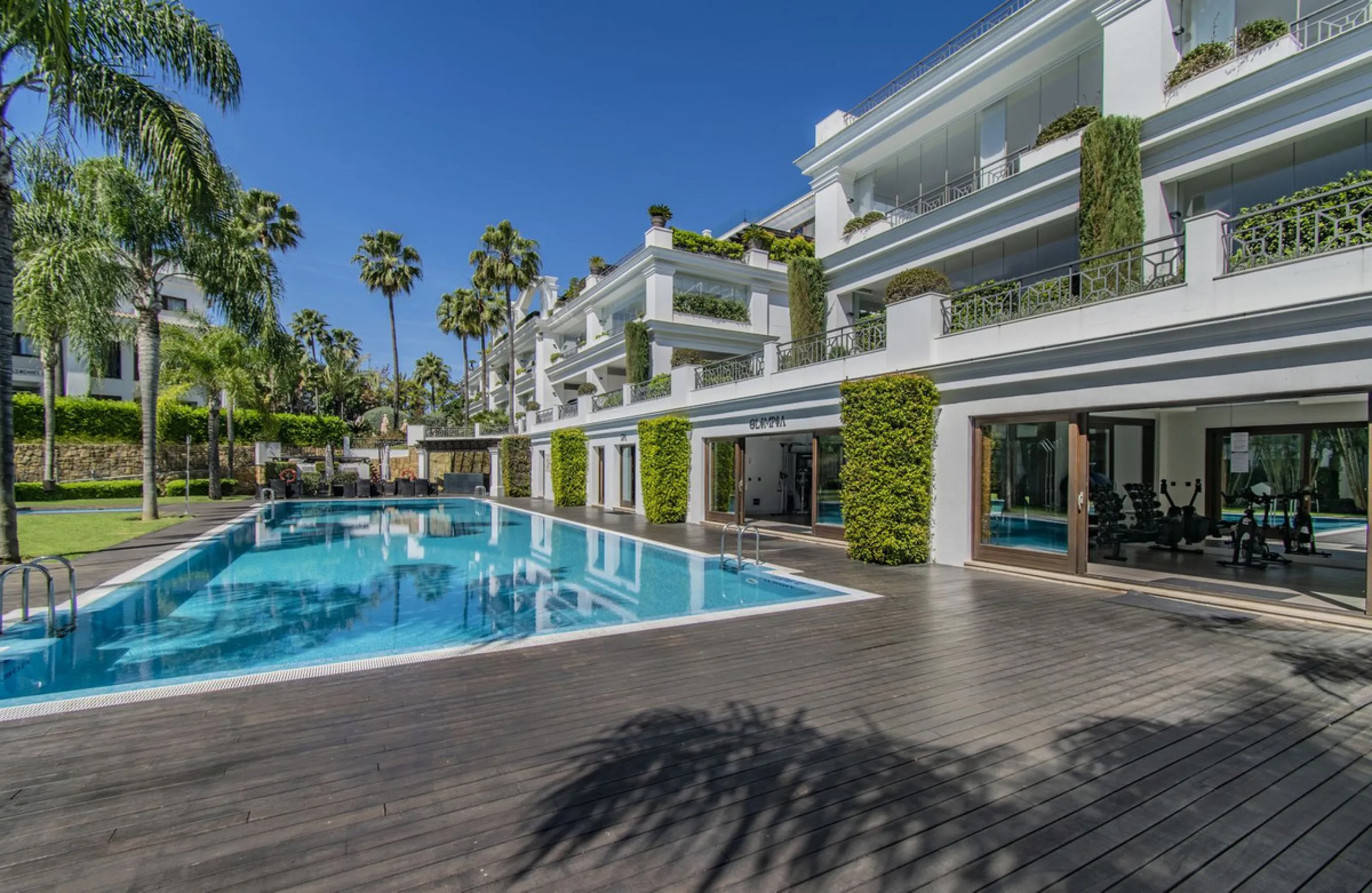 LUXURY BEACHFRONT PROPERTY WITH UNFINISHED SEA VIEWS