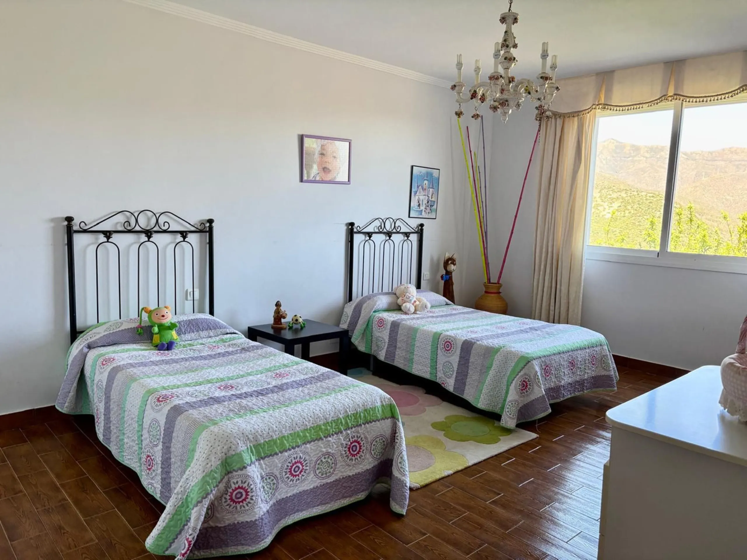 Stunning Villa with Sea and Mountain Views in Forest Hills (Estepona)
