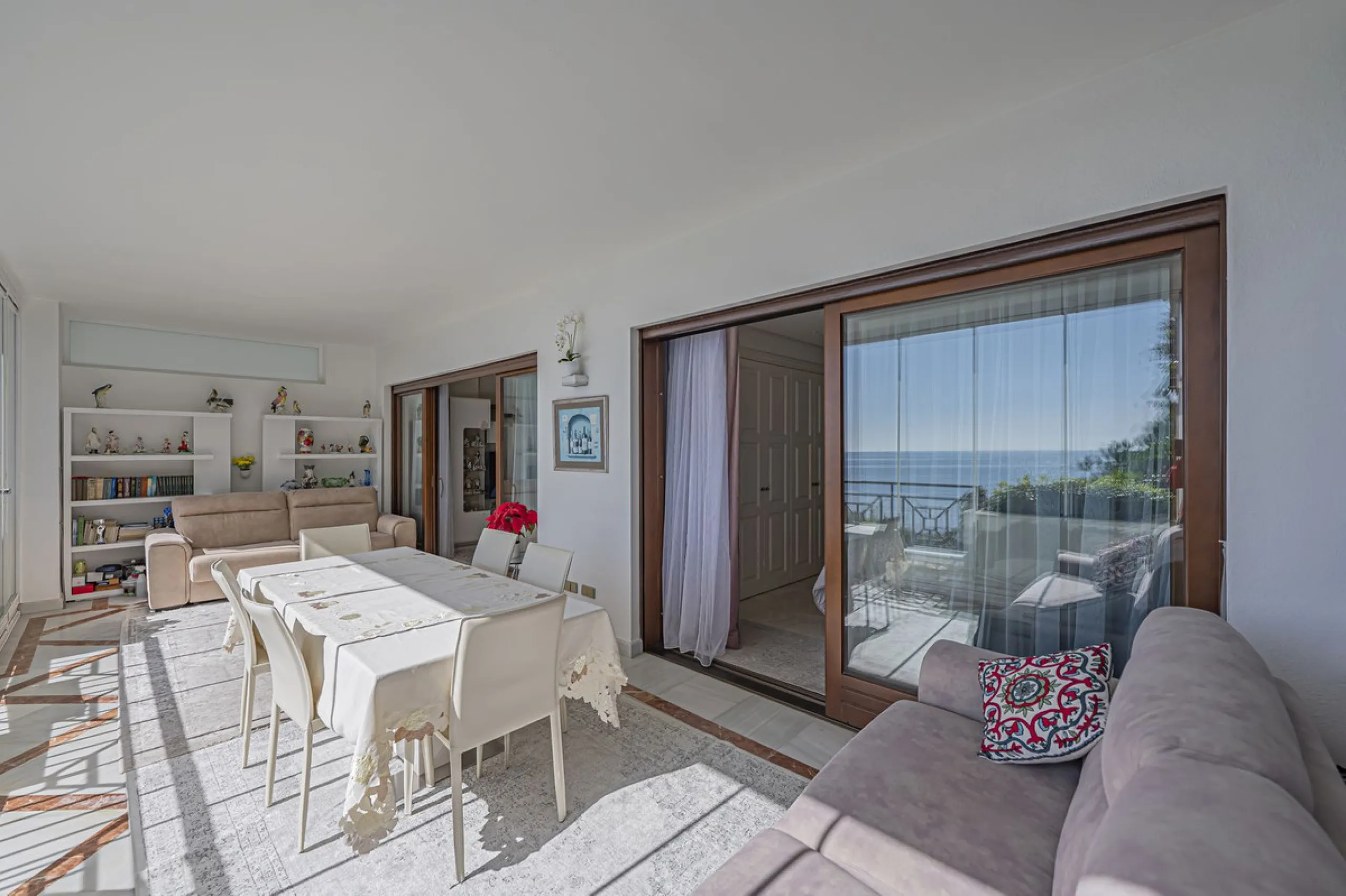 LUXURY BEACHFRONT PROPERTY WITH UNFINISHED SEA VIEWS