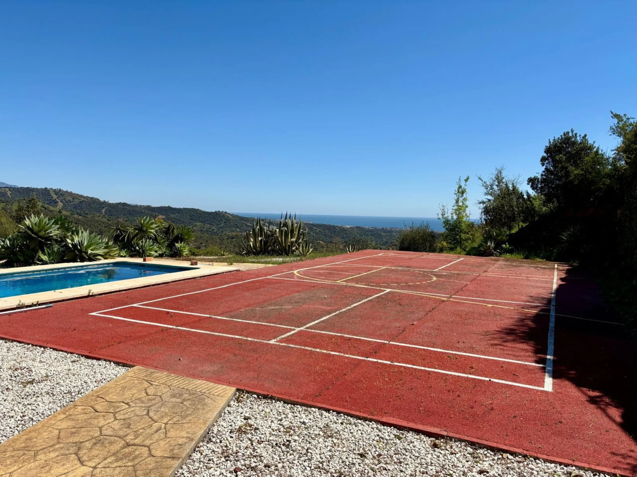 Stunning Villa with Sea and Mountain Views in Forest Hills (Estepona)