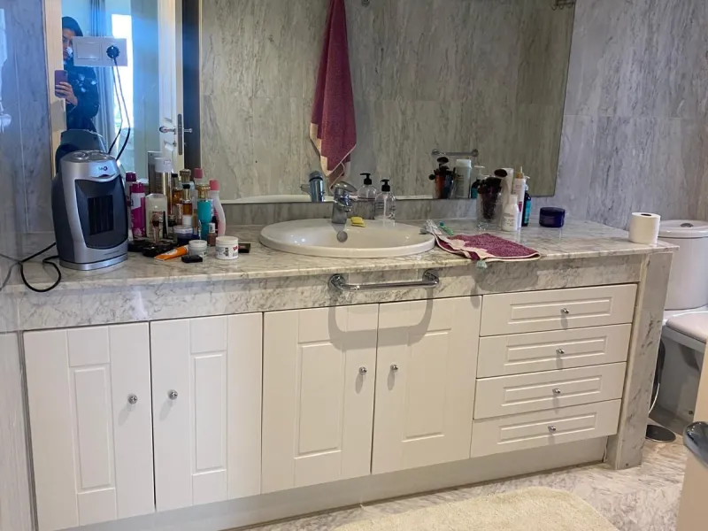 Apartment - Middle Floor Apartment в продаже в Marbella, Málaga. В доме 2 спален и 3 ванных комнат. Площадь дома 145 м²