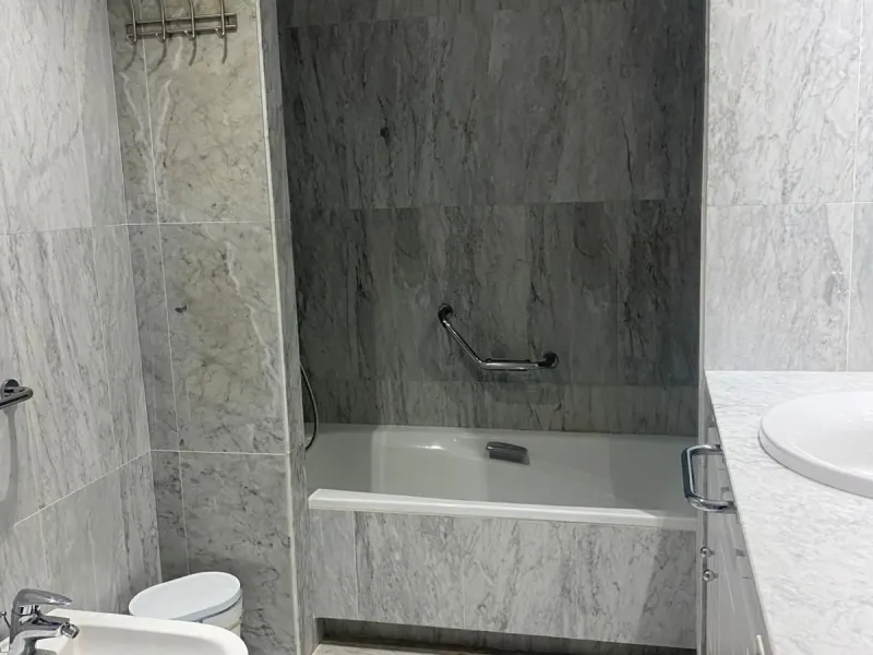 Apartment - Middle Floor Apartment в продаже в Marbella, Málaga. В доме 2 спален и 3 ванных комнат. Площадь дома 145 м²