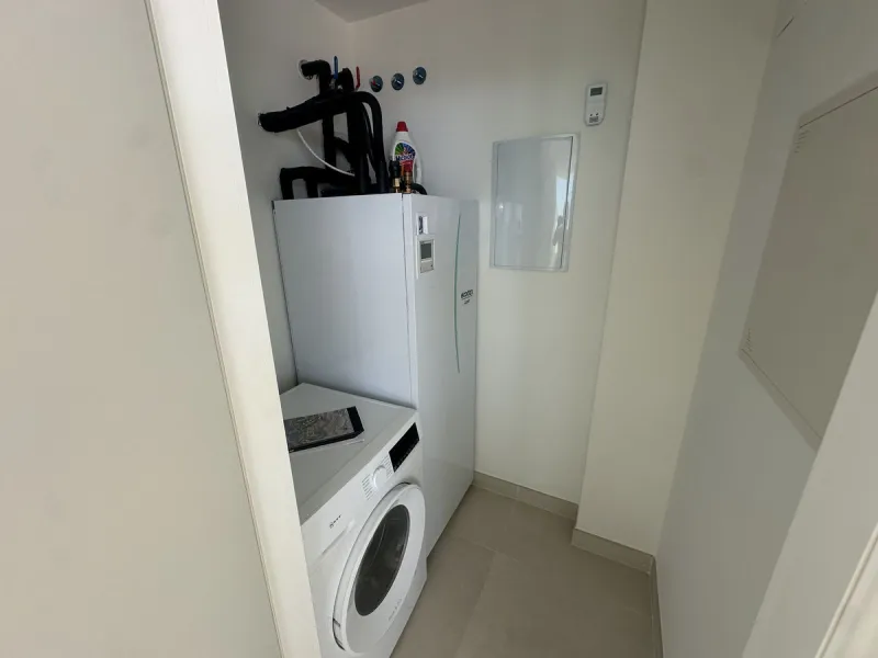 The area of Fuengirola that has become a huge success story in recent years......the Costa del Sol´s most successful new location...Brand New to the market...3 bedroom contemporary penthouse .....fresh from the Notary!