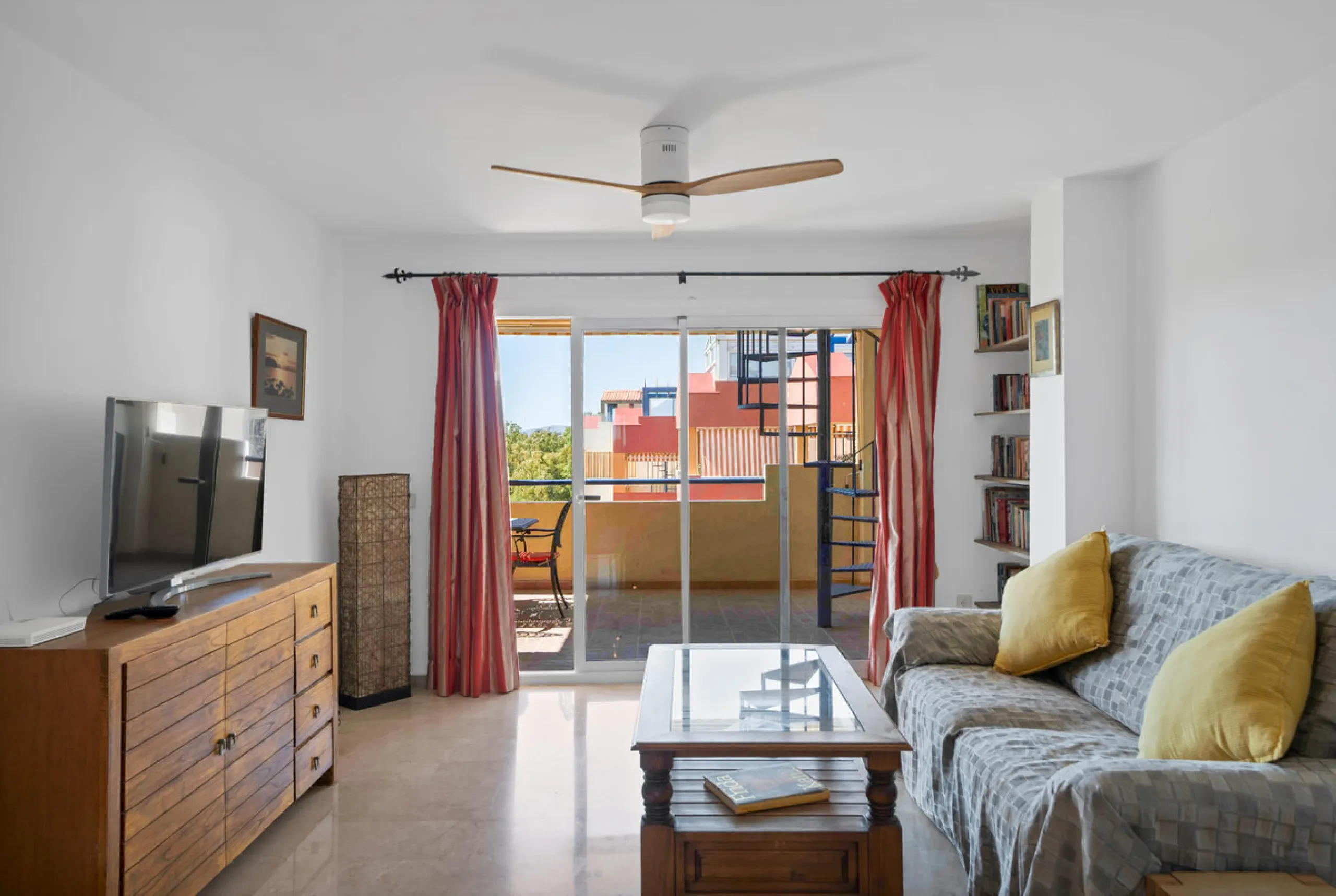 Penthouse Living with Sea Views & Solarium | Atalaya Green Mar, Estepona