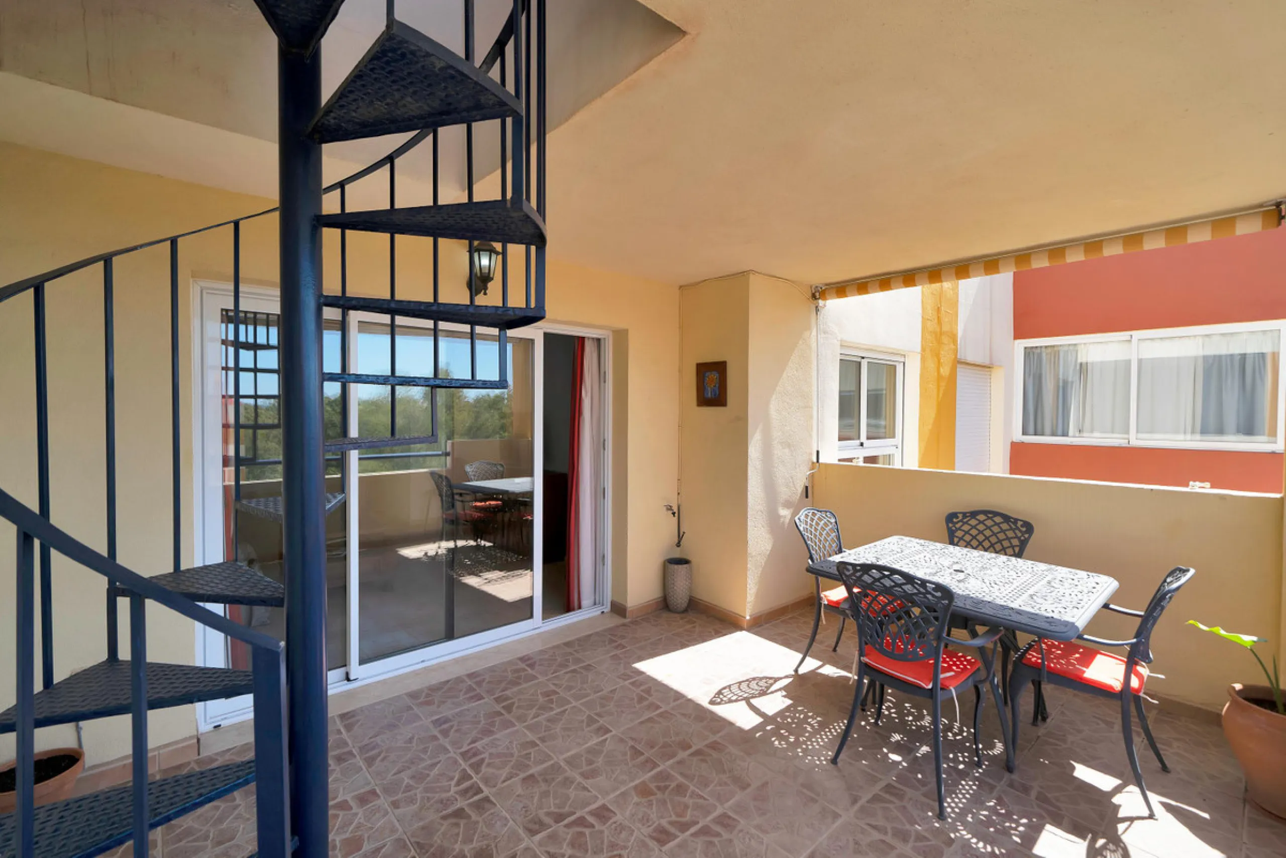 Penthouse Living with Sea Views & Solarium | Atalaya Green Mar, Estepona