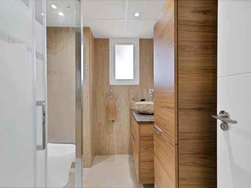 Beautifully Renovated Apartment with Sea Views in Elviria, Marbella East