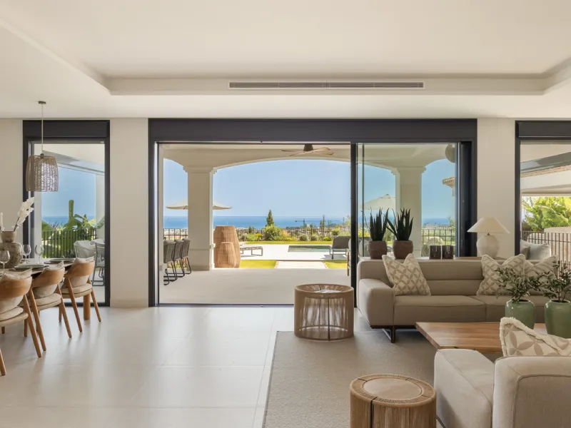 Set within the prestigious 24-hour gated community, moments from the iconic Anantara Villa Padierna Palace, this exceptional south-facing villa embodies the very best of contemporary Mediterranean luxury. Recently completed after a total high-end renovati