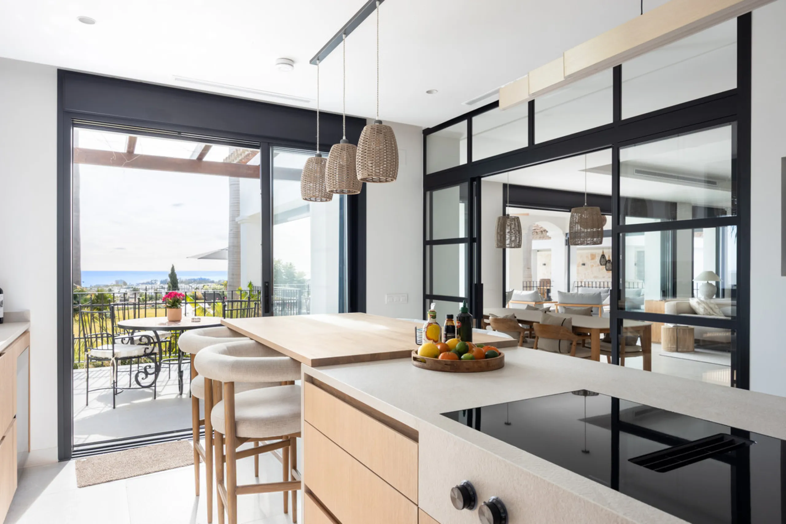 Set within the prestigious 24-hour gated community, moments from the iconic Anantara Villa Padierna Palace, this exceptional south-facing villa embodies the very best of contemporary Mediterranean luxury. Recently completed after a total high-end renovati