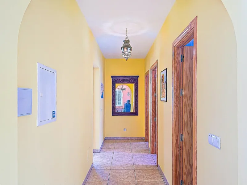 Detached villa with panoramic sea views in Arenas – Costa del Sol