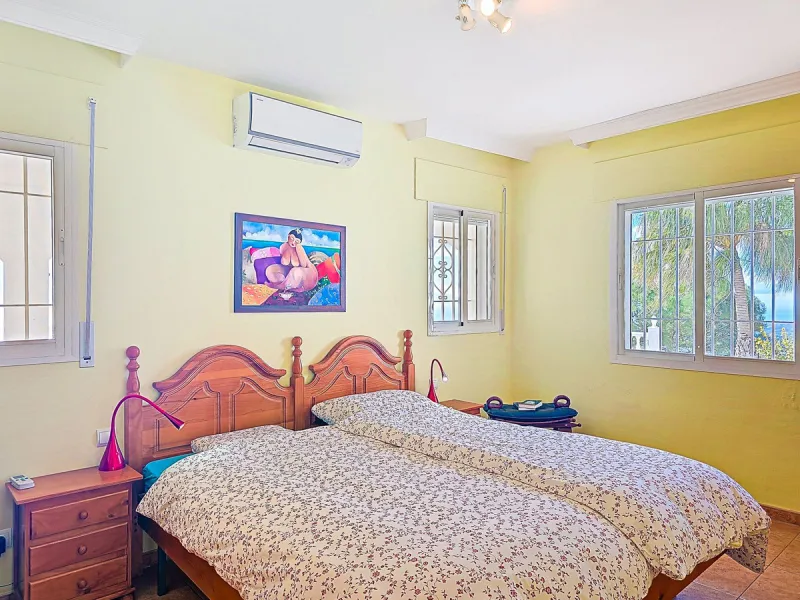 Detached villa with panoramic sea views in Arenas – Costa del Sol