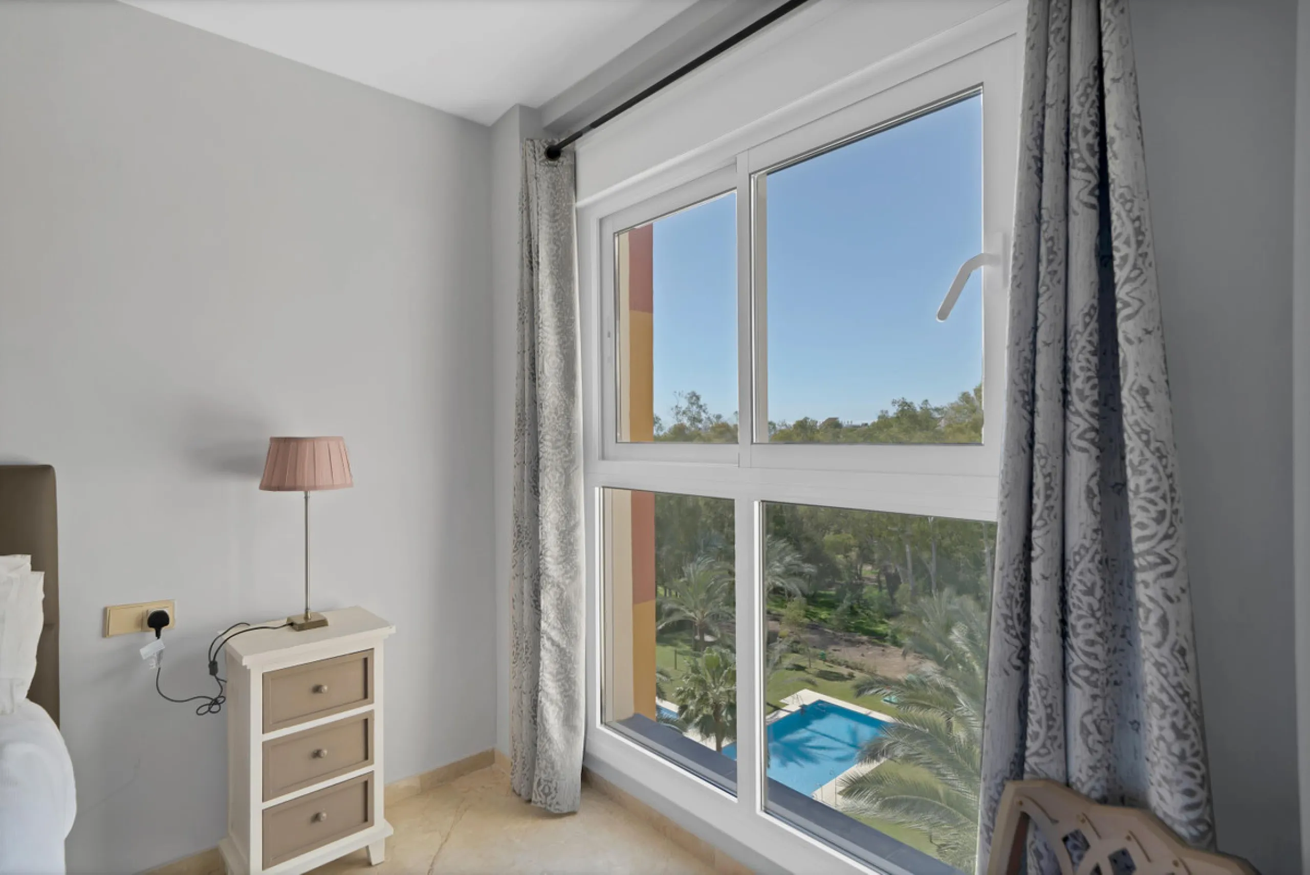Penthouse Living with Sea Views & Solarium | Atalaya Green Mar, Estepona