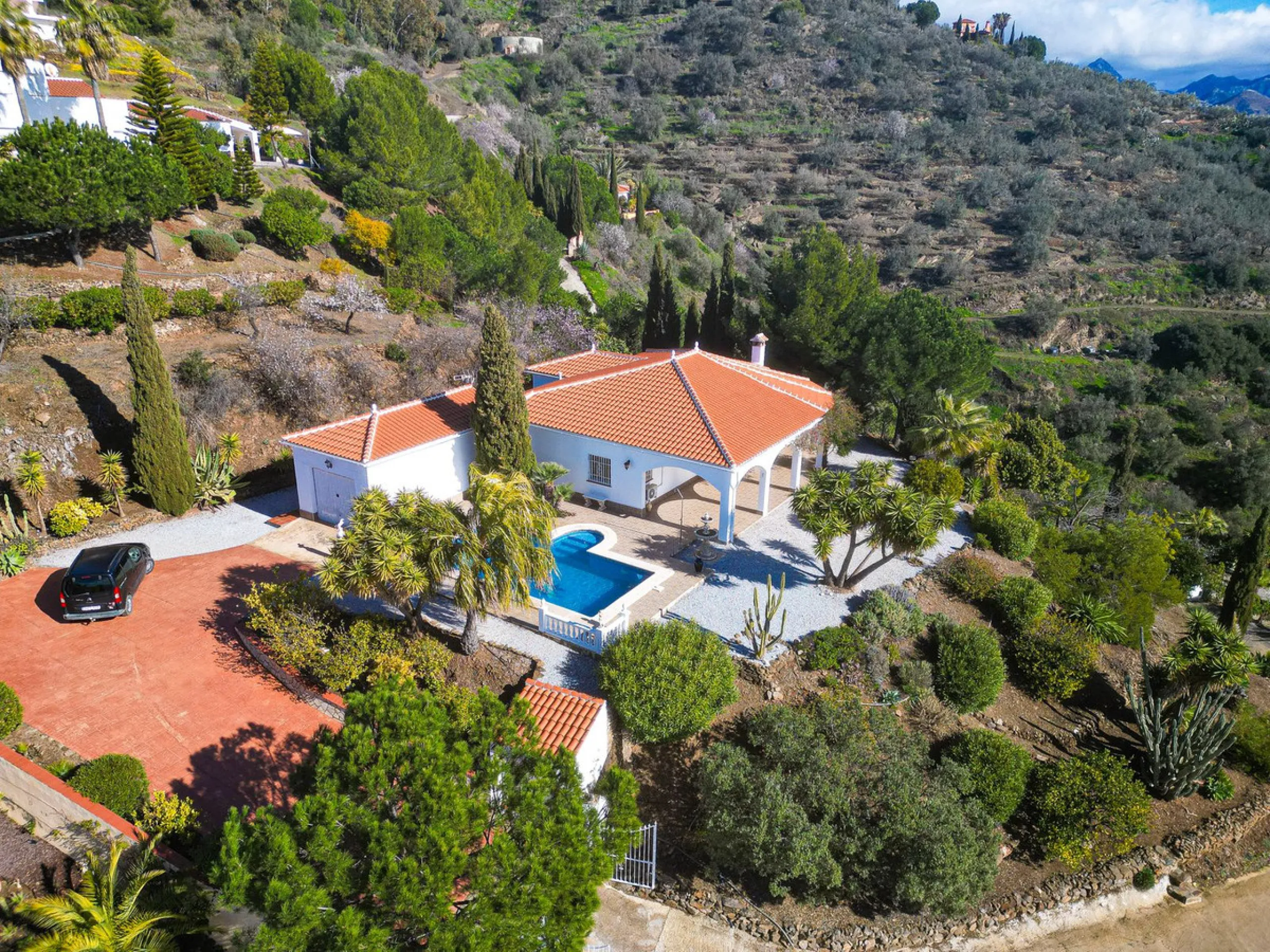 Detached villa with panoramic sea views in Arenas – Costa del Sol