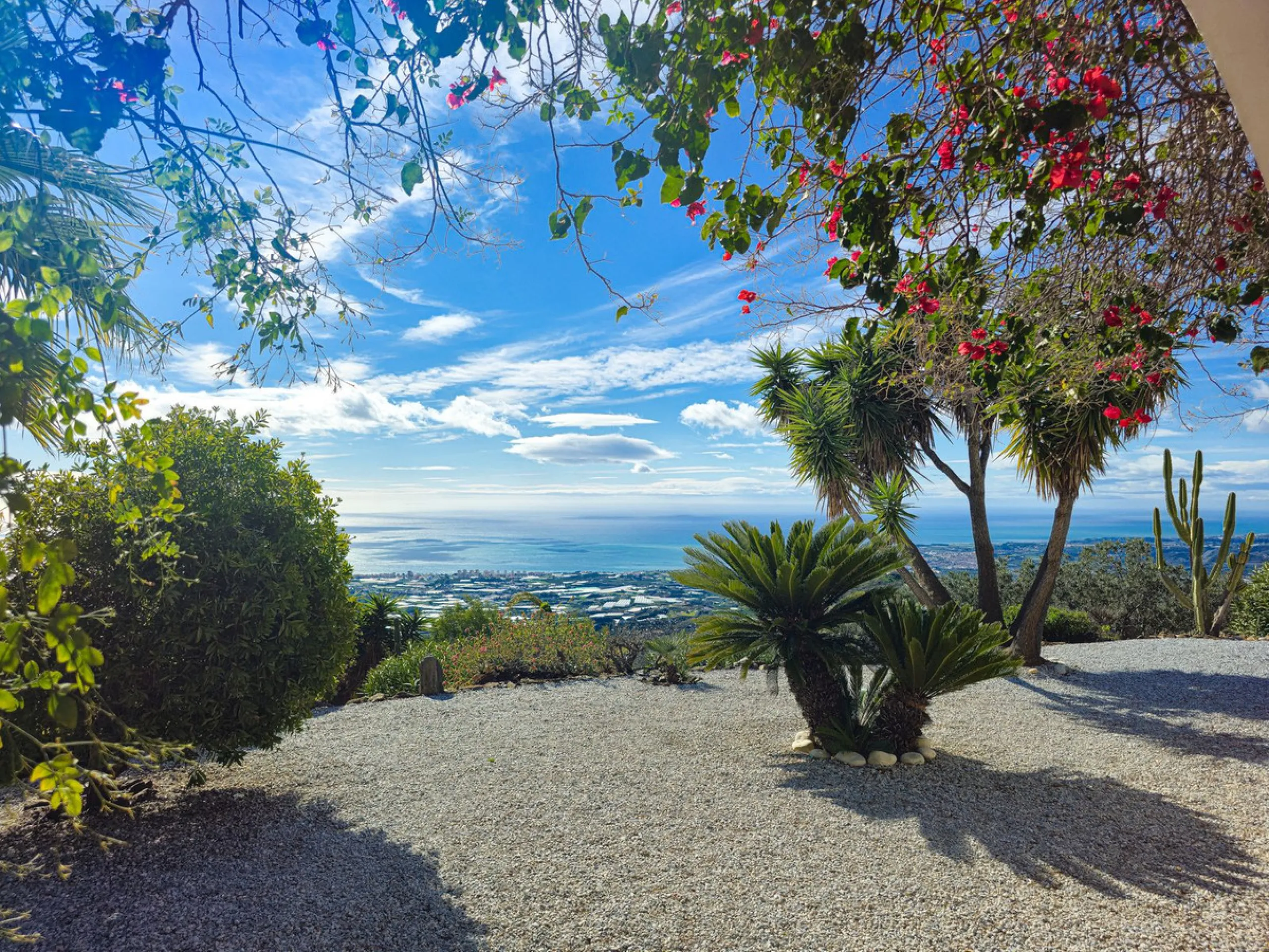 Detached villa with panoramic sea views in Arenas – Costa del Sol