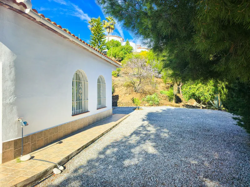 Detached villa with panoramic sea views in Arenas – Costa del Sol