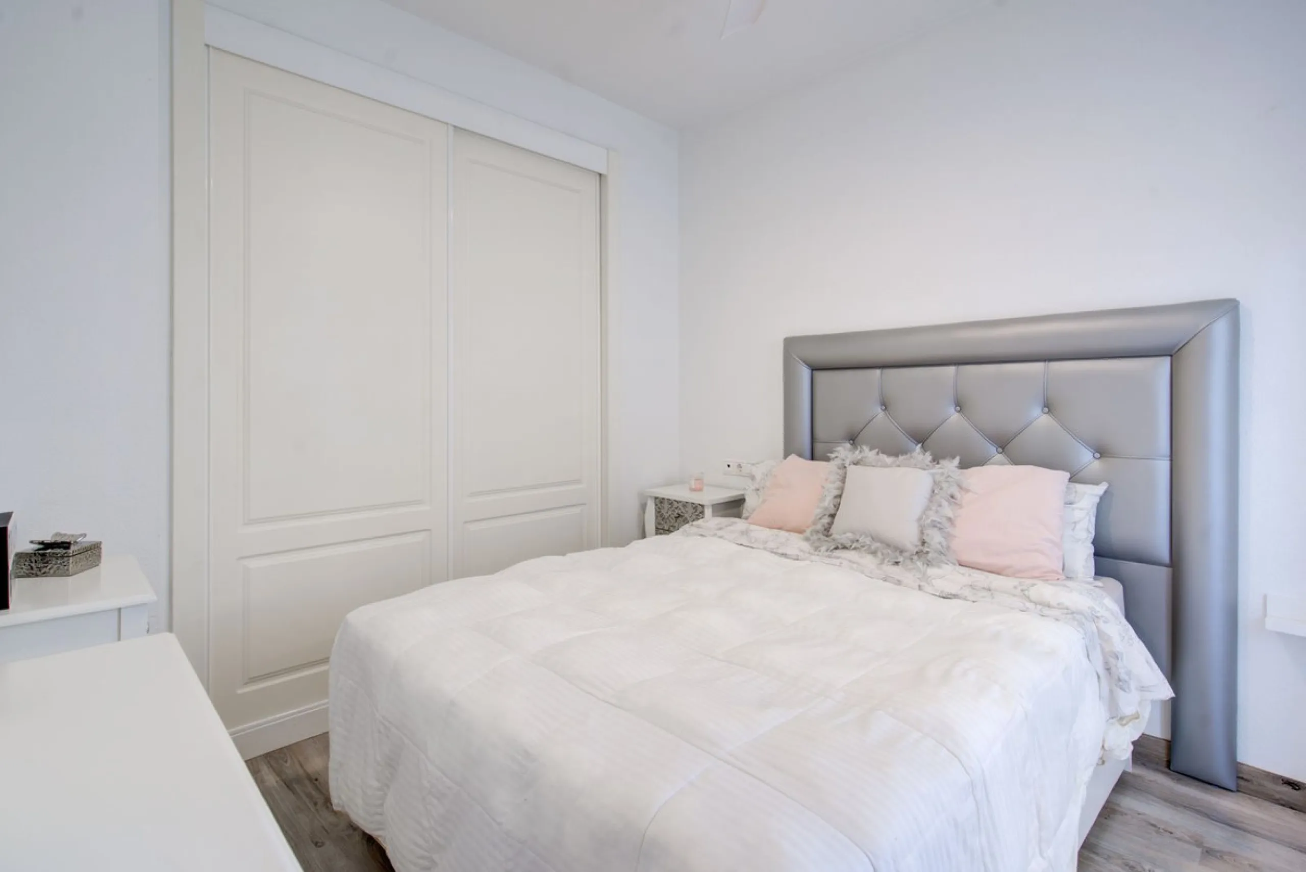 Magnificent 2-bedroom property in Los Prados del Golf – La Cala de Mijas.