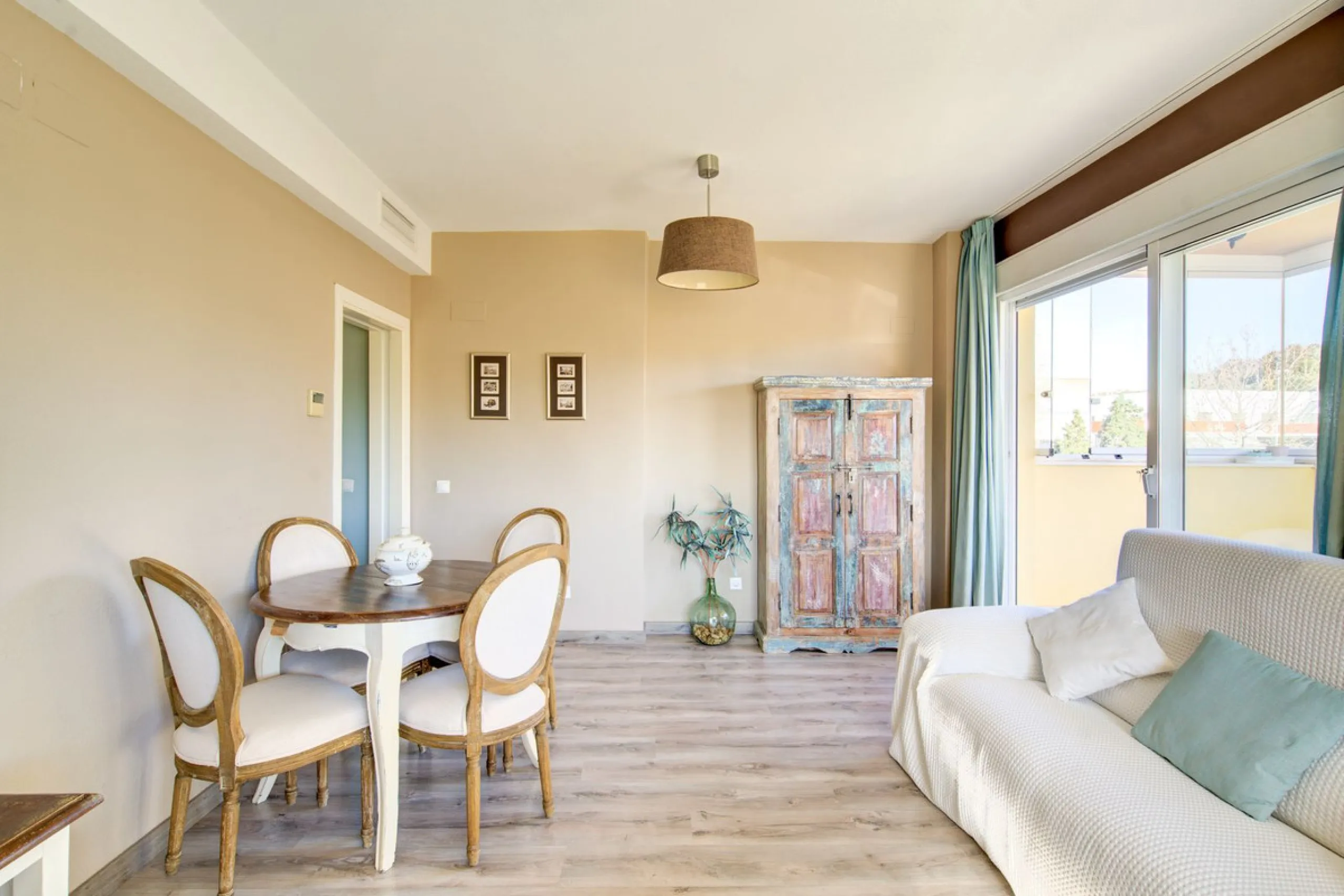 Magnificent 2-bedroom property in Los Prados del Golf – La Cala de Mijas.