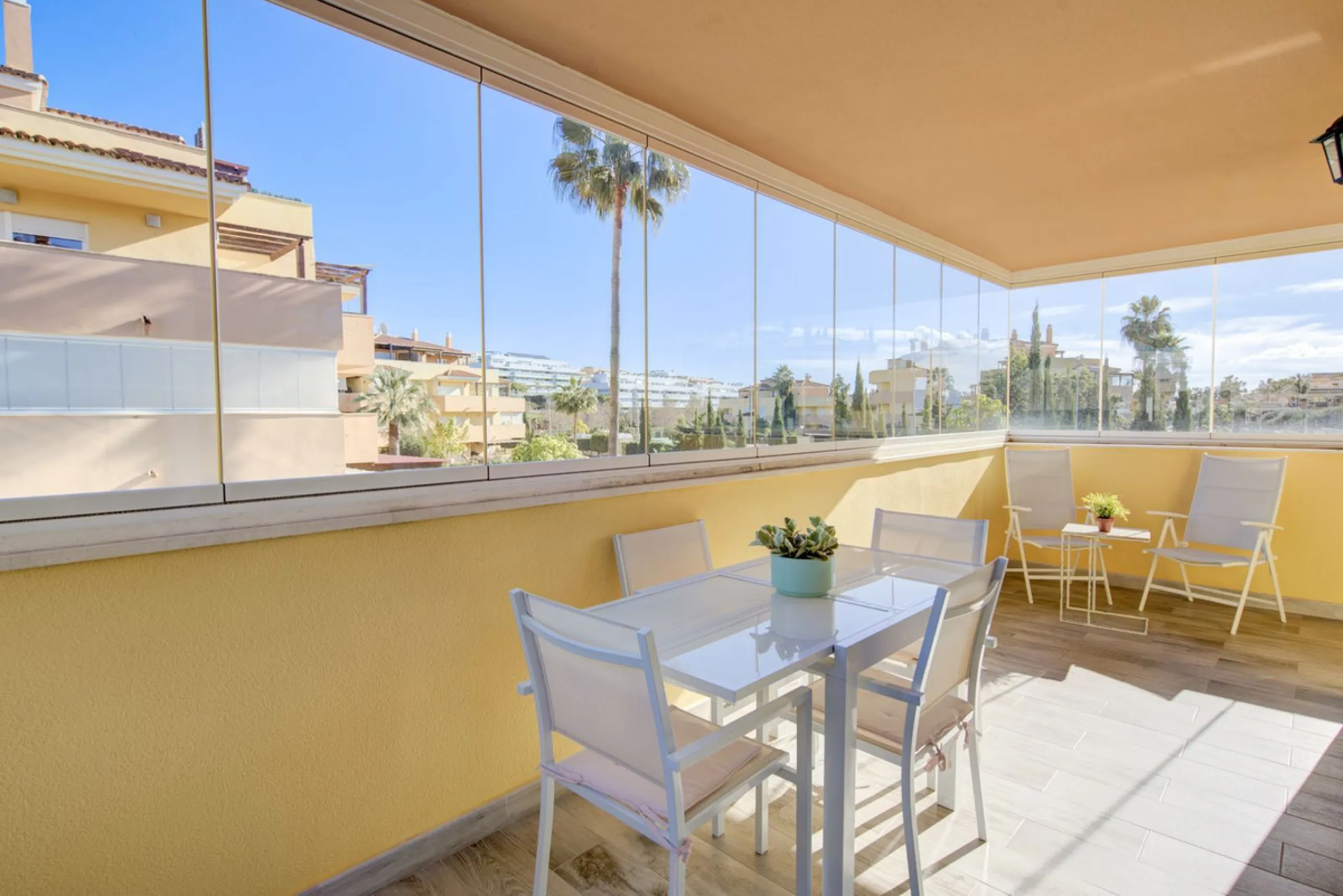 Magnificent 2-bedroom property in Los Prados del Golf – La Cala de Mijas.