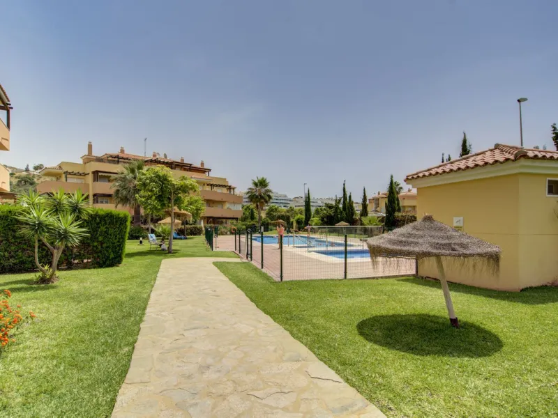 Magnificent 2-bedroom property in Los Prados del Golf – La Cala de Mijas.