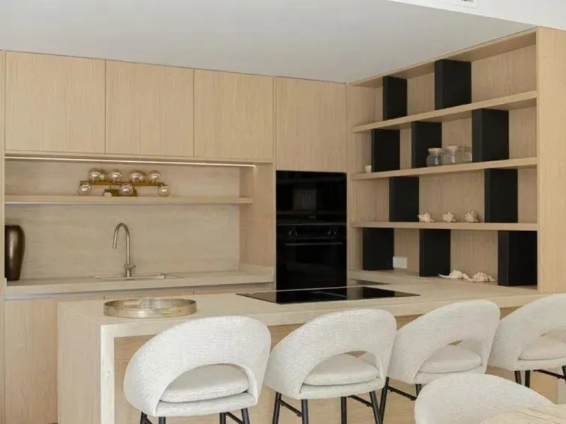 Apartment - Penthouse Duplex в продаже в Marbella, Málaga. В доме 4 спален и 3 ванных комнат. Площадь дома 170 м²
