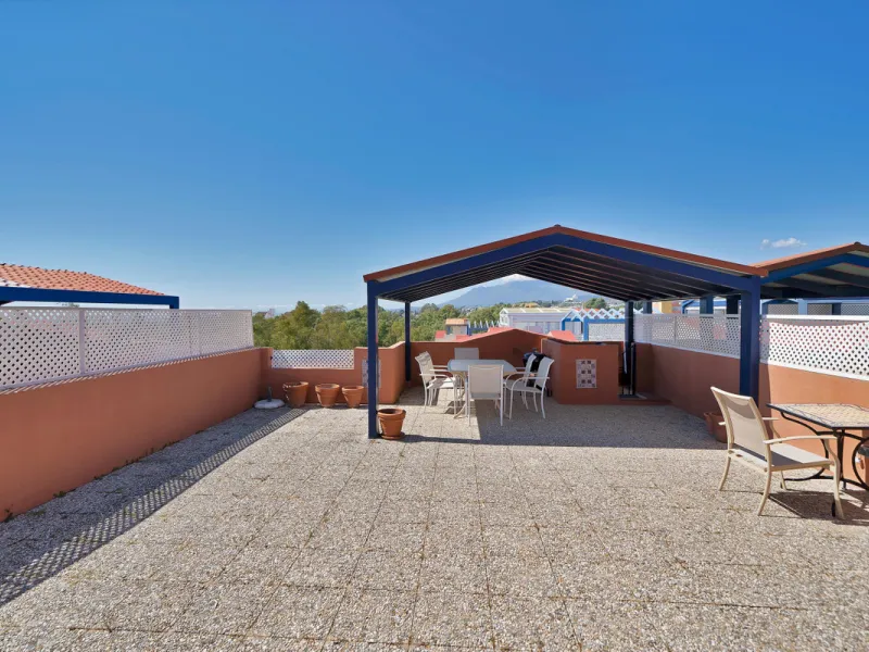 Penthouse Living with Sea Views & Solarium | Atalaya Green Mar, Estepona