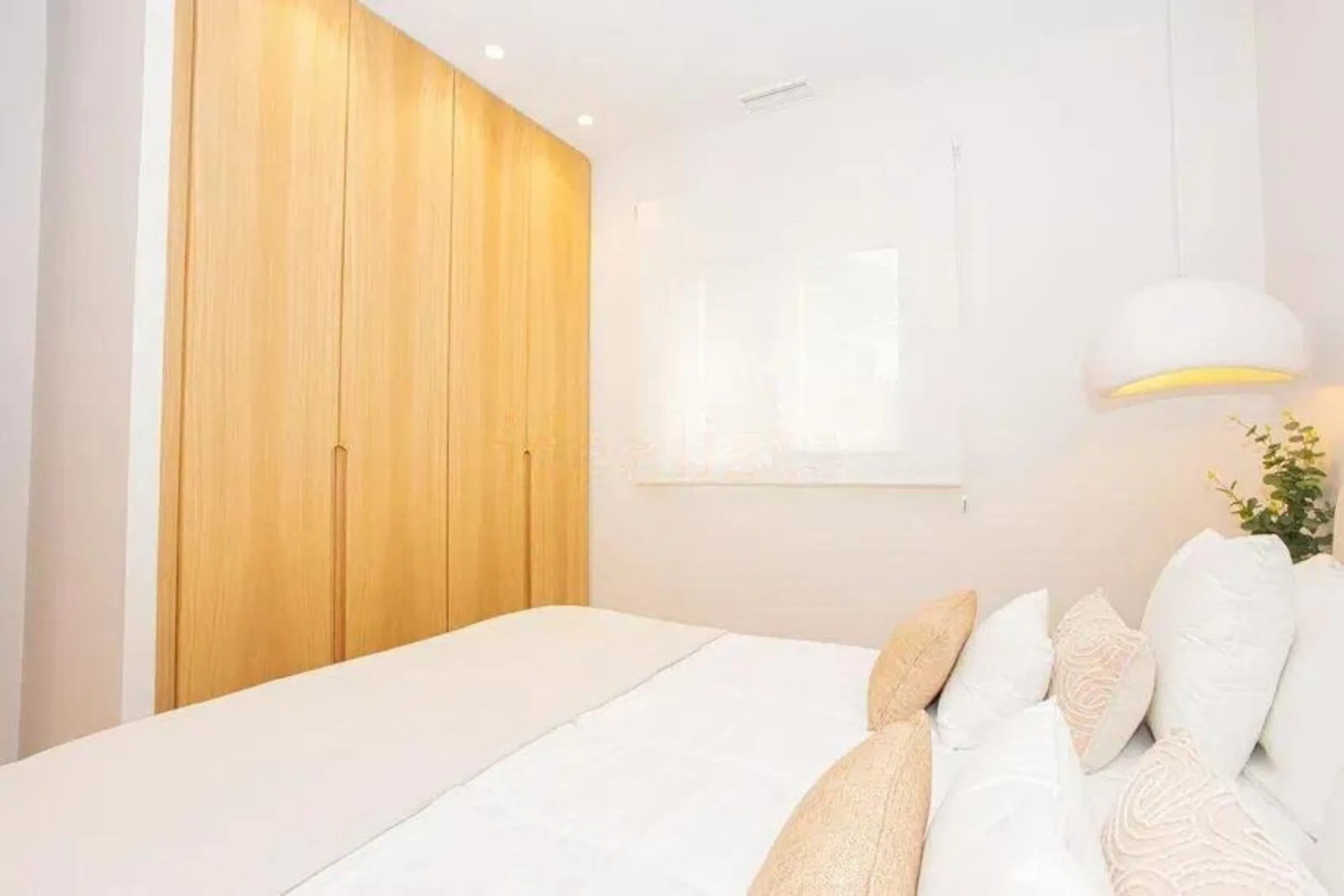 Apartment - Penthouse Duplex в продаже в Marbella, Málaga. В доме 4 спален и 3 ванных комнат. Площадь дома 170 м²