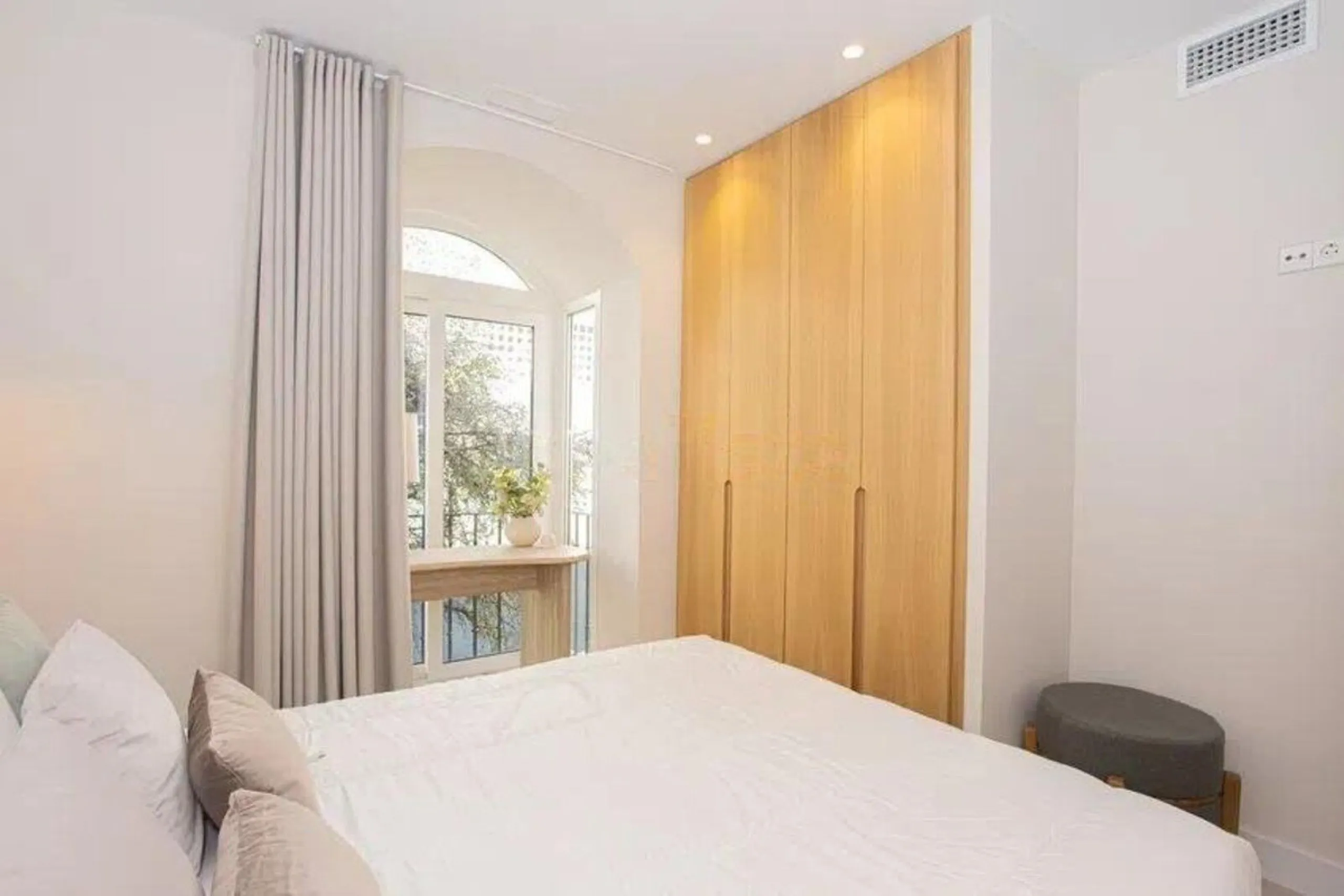Apartment - Penthouse Duplex в продаже в Marbella, Málaga. В доме 4 спален и 3 ванных комнат. Площадь дома 170 м²