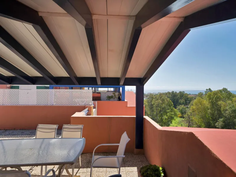 Penthouse Living with Sea Views & Solarium | Atalaya Green Mar, Estepona
