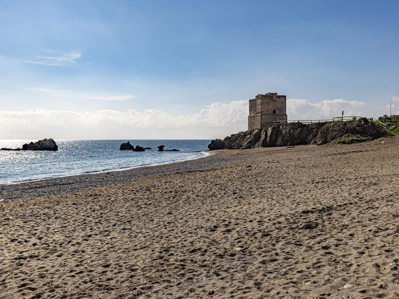 Wake up to breathtaking sea views from this exceptional 3-bedroom, 2-bathroom ground floor apartment set within one of the most prestigious frontline beach urbanisations in Casares Costa. With a spacious terrace overlooking beautifully landscaped gardens 