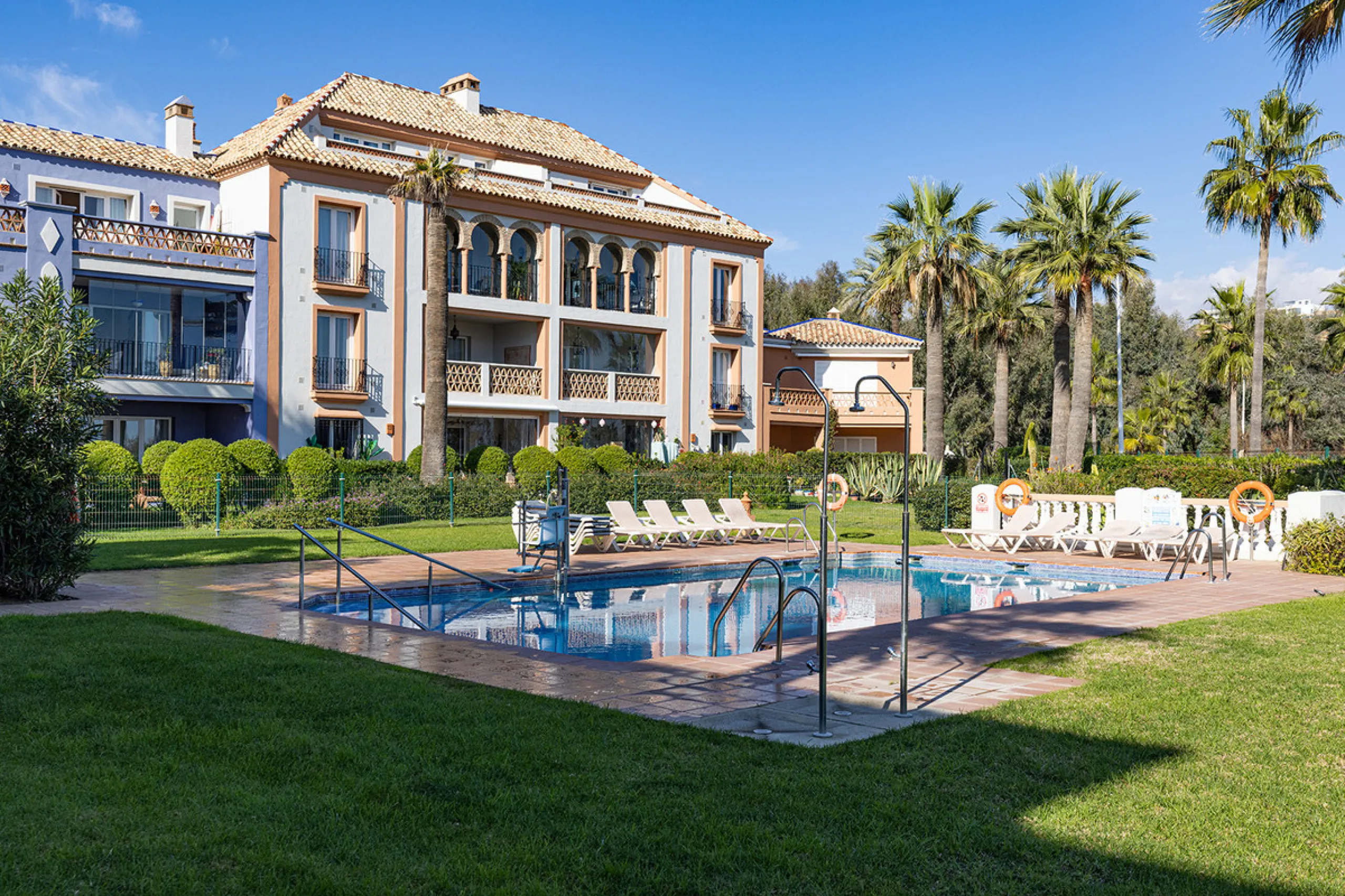 Wake up to breathtaking sea views from this exceptional 3-bedroom, 2-bathroom ground floor apartment set within one of the most prestigious frontline beach urbanisations in Casares Costa. With a spacious terrace overlooking beautifully landscaped gardens 