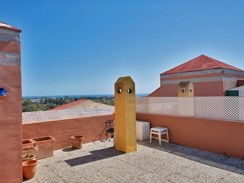 Penthouse Living with Sea Views & Solarium | Atalaya Green Mar, Estepona