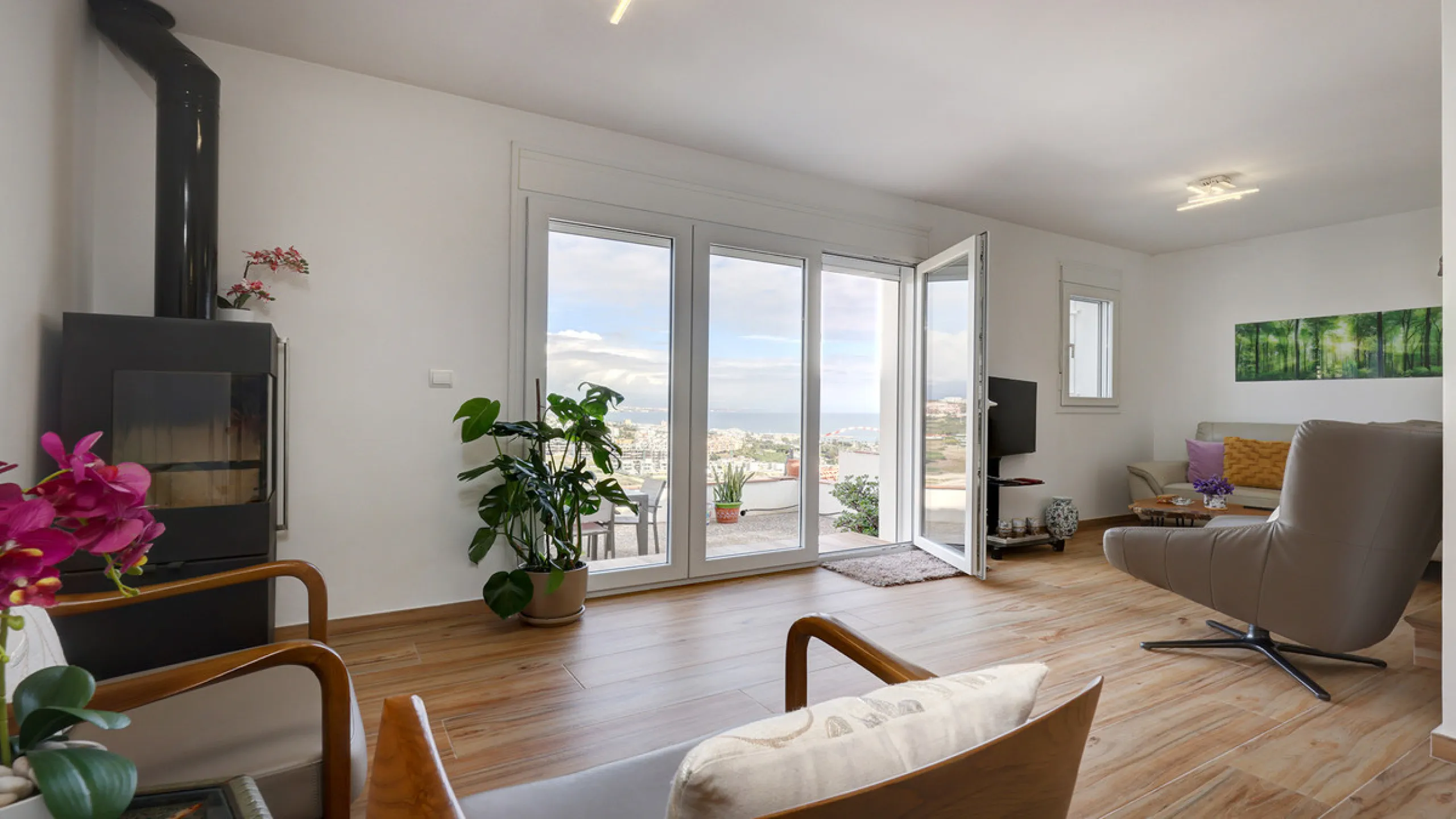 House - Semi-Detached House в продаже в Manilva, Málaga. В доме 2 спален и 1 ванных комнат. Площадь дома 212 м². Площадь участка 310 м²