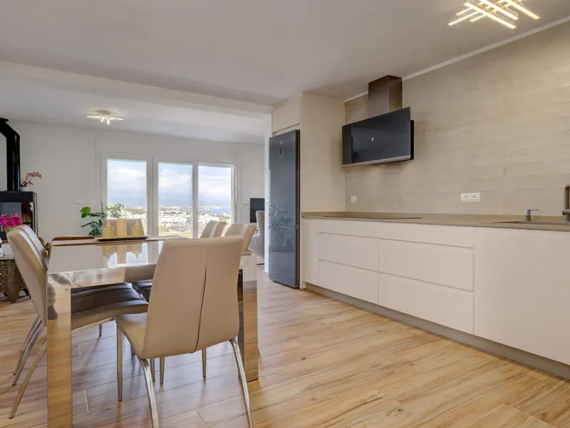 House - Semi-Detached House в продаже в Manilva, Málaga. В доме 2 спален и 1 ванных комнат. Площадь дома 212 м². Площадь участка 310 м²