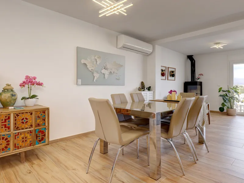 House - Semi-Detached House в продаже в Manilva, Málaga. В доме 2 спален и 1 ванных комнат. Площадь дома 212 м². Площадь участка 310 м²
