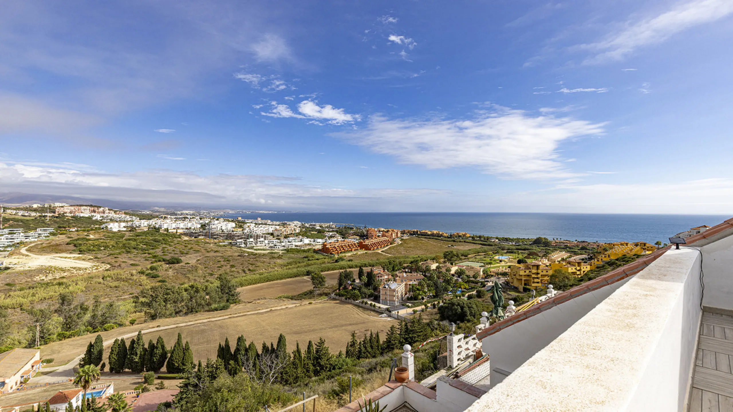 House - Semi-Detached House в продаже в Manilva, Málaga. В доме 2 спален и 1 ванных комнат. Площадь дома 212 м². Площадь участка 310 м²