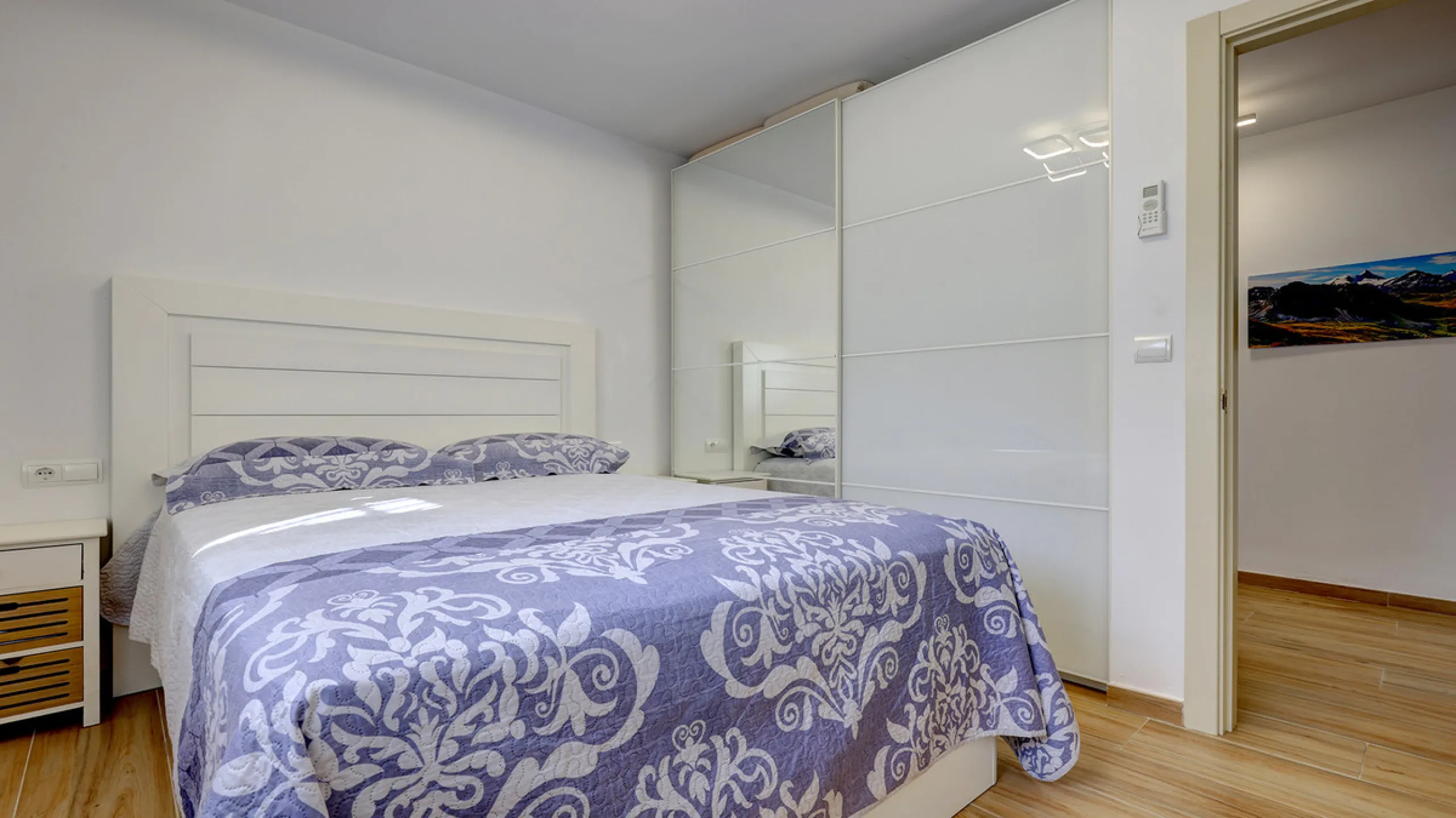 House - Semi-Detached House в продаже в Manilva, Málaga. В доме 2 спален и 1 ванных комнат. Площадь дома 212 м². Площадь участка 310 м²
