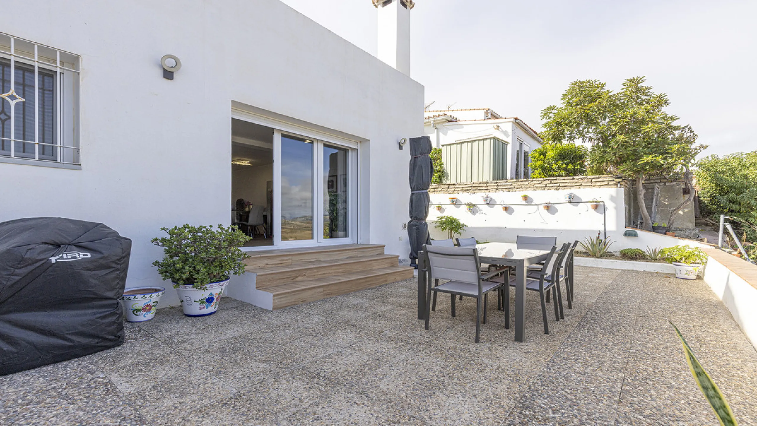 House - Semi-Detached House в продаже в Manilva, Málaga. В доме 2 спален и 1 ванных комнат. Площадь дома 212 м². Площадь участка 310 м²
