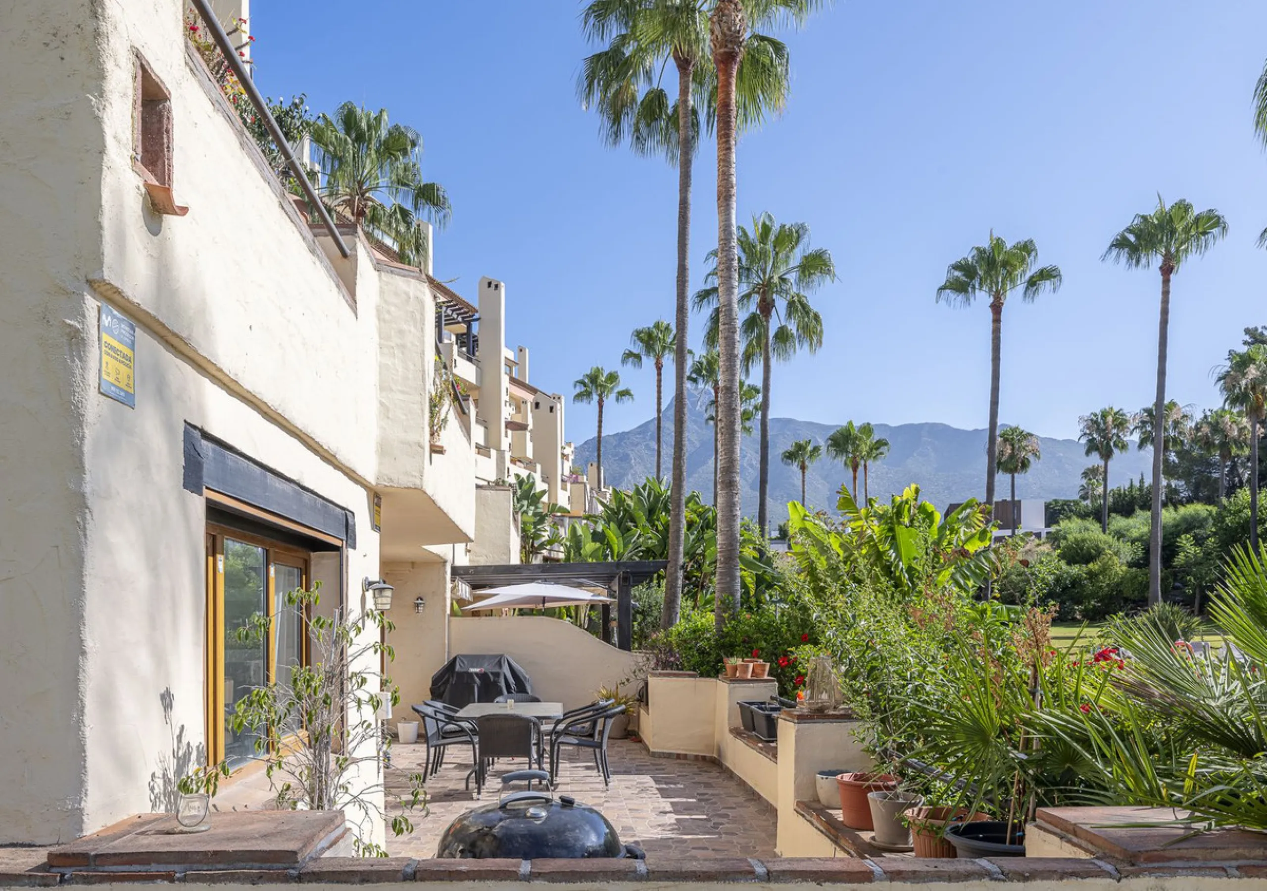 Apartment - Ground Floor Apartment в продаже в Marbella, Málaga. В доме 3 спален и 3 ванных комнат. Площадь дома 216 м²