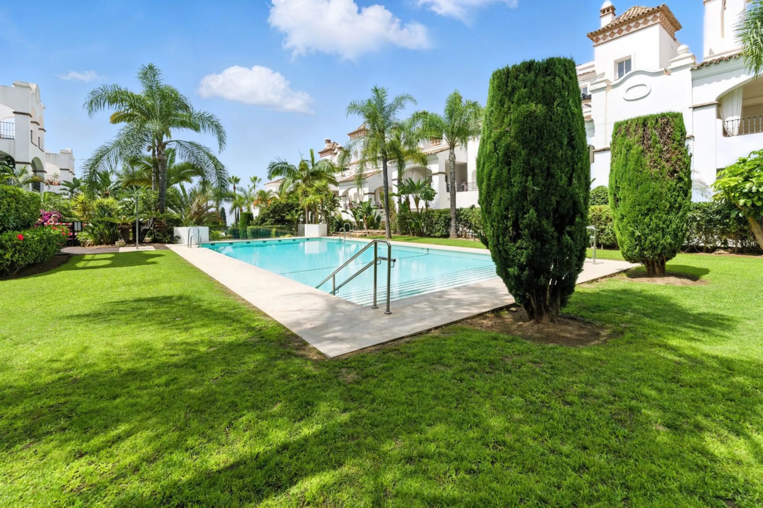 Exclusive 4-Bedroom Apartment on Marbella's Prestigious Golden Mile