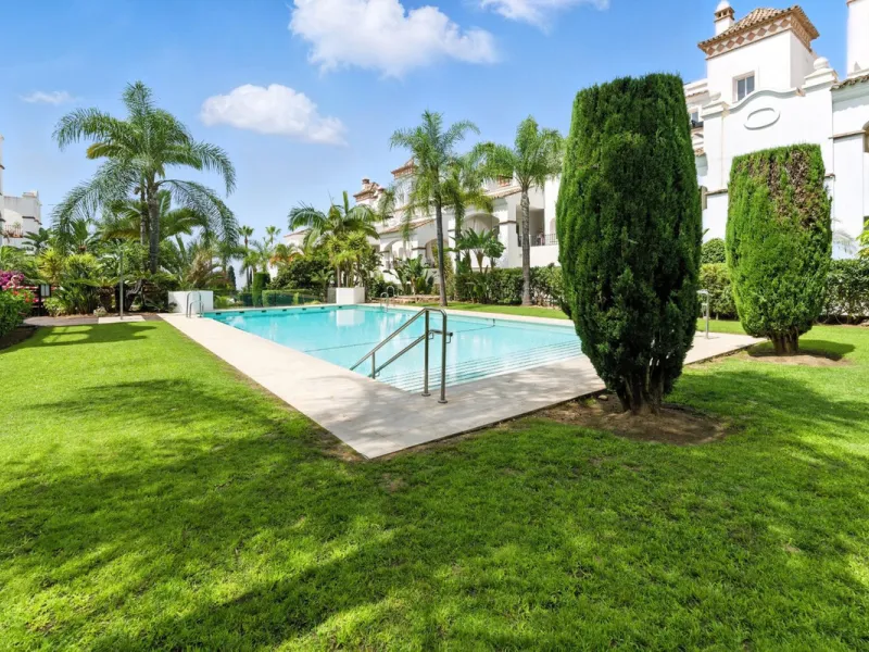 Exclusive 4-Bedroom Apartment on Marbella's Prestigious Golden Mile